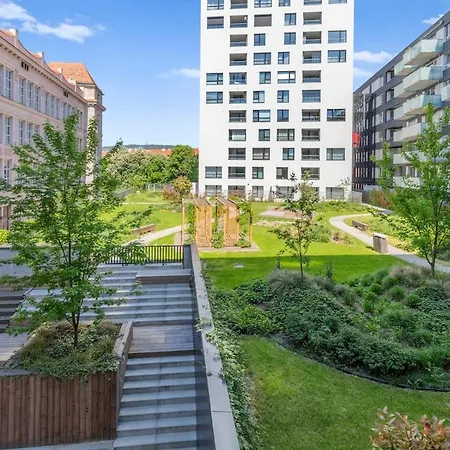 Apartment Lam Fuchsia Ac-balcony
